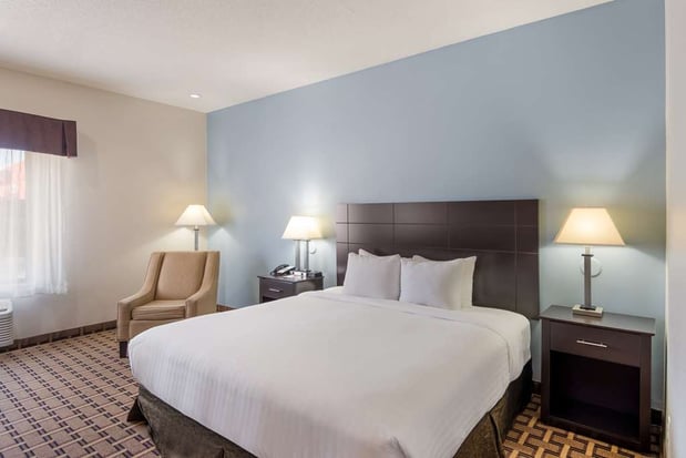 Images SureStay Plus by Best Western Coralville Iowa City