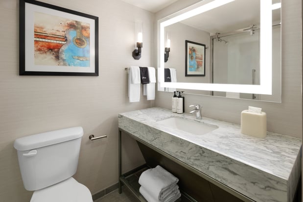 Images Crowne Plaza Nashville Airport by IHG