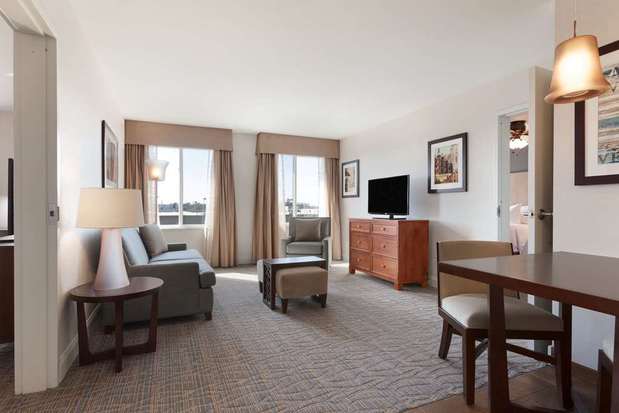 Images Homewood Suites by Hilton Burlington