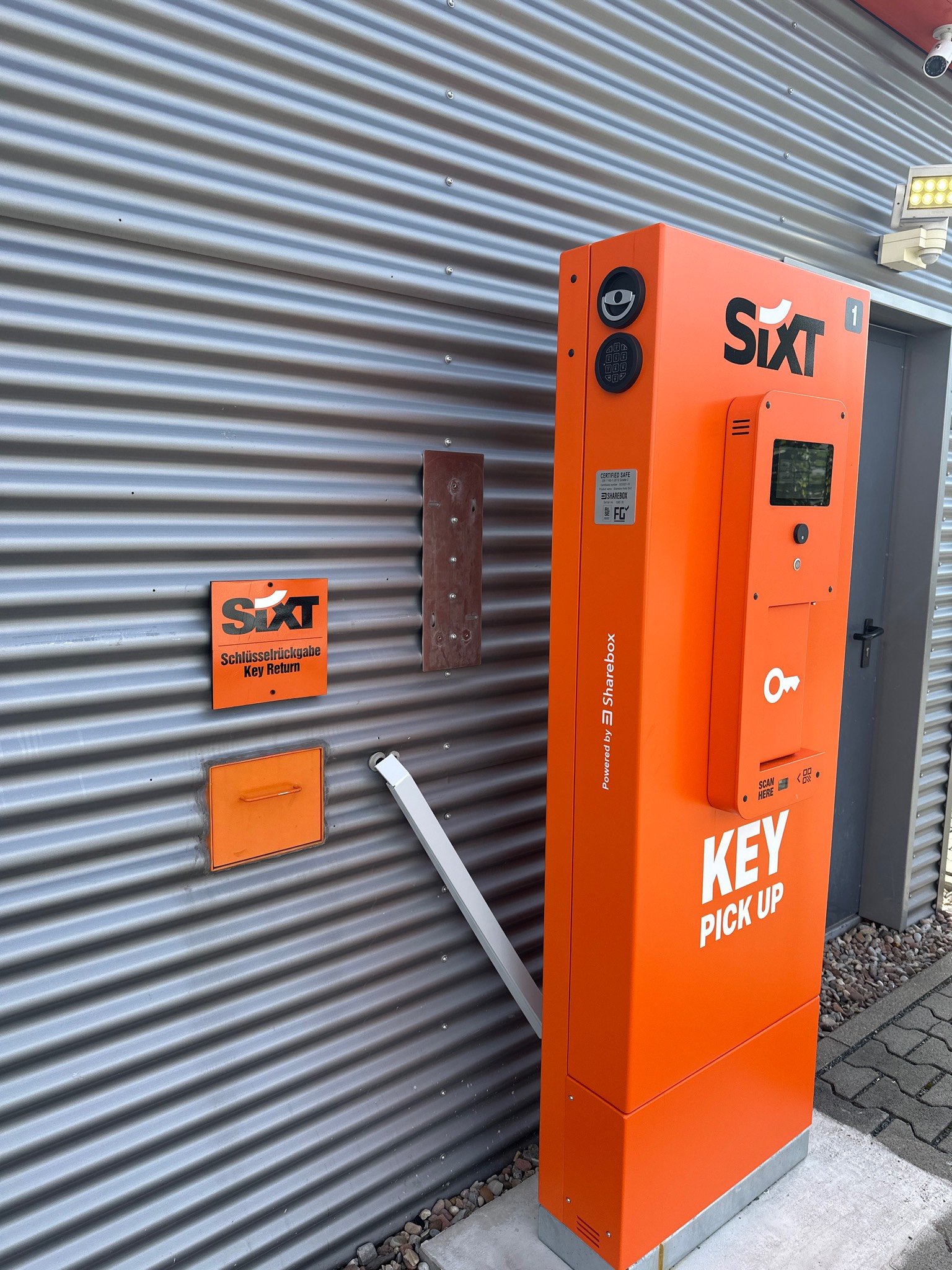 SIXT Autovermietung Darmstadt, Leydheckerstr. 20 in Darmstadt