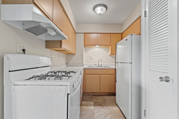 Images Candlelight Park Apartments