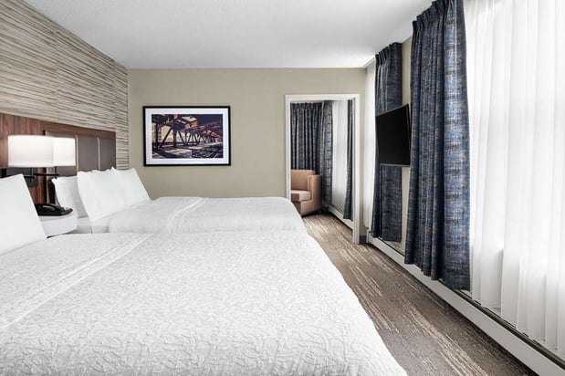 Images Hampton Inn & Suites Chicago-Downtown