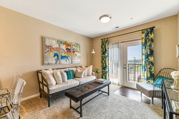 Images Lincoln Pointe
