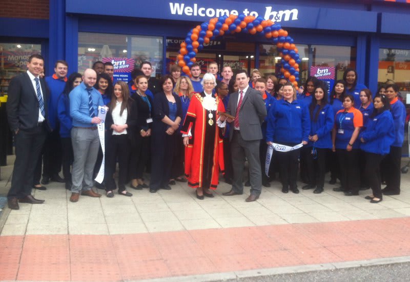 Staff pose with Mayor of Hillingdon, Catherine Dann at the opening ceremony of B&M's new Home Store in Yeading.