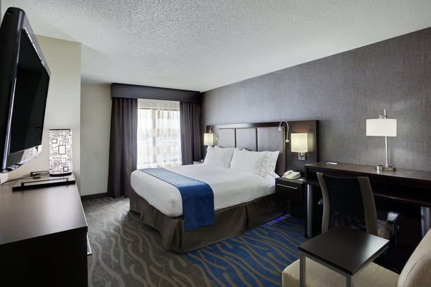 Images Holiday Inn Express & Suites Meadowlands Area by IHG