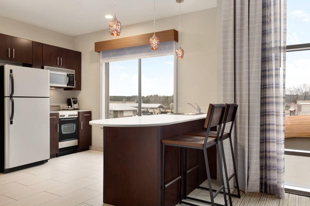 Images Holiday Inn Express & Suites Opelika Auburn by IHG