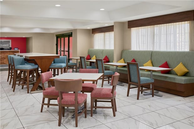 Images Hampton Inn Kansas City The Legends
