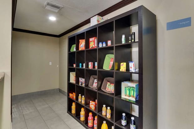 Images Best Western Plus University Inn & Suites
