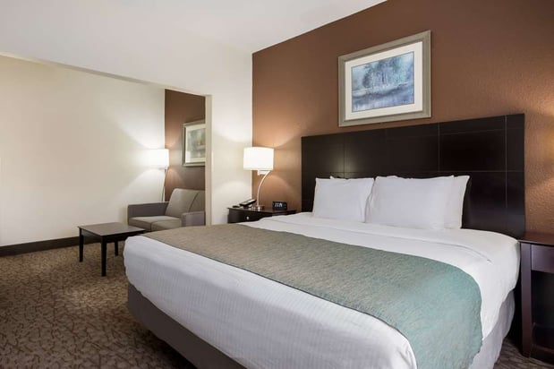 Images Best Western Kendallville Inn