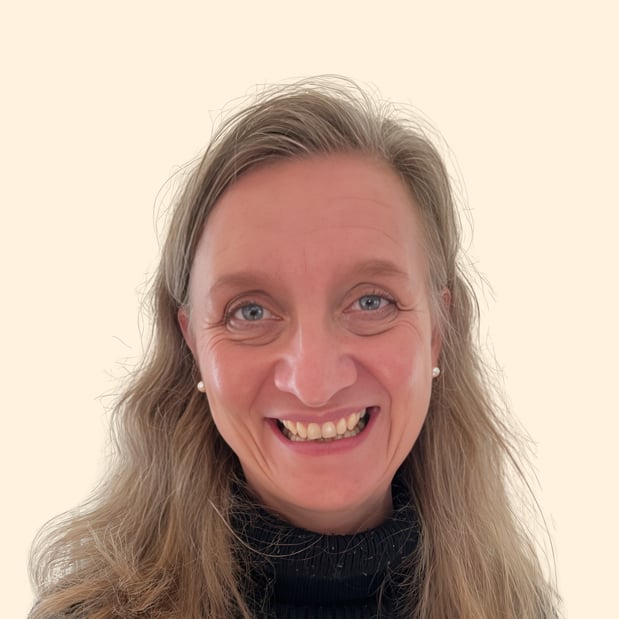 Images Emma Low, Counselor