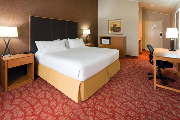 Images Holiday Inn Express Grants Pass, an IHG Hotel