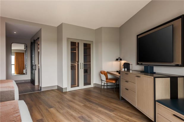 Images Hotel Avail Rogers, Tapestry Collection by Hilton