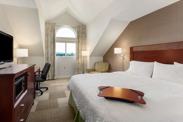 Images Hampton Inn Colchester