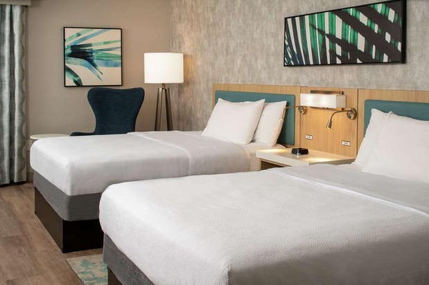 Images Hilton Garden Inn Orlando Airport