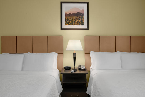 Images Candlewood Suites Turlock, an IHG Hotel