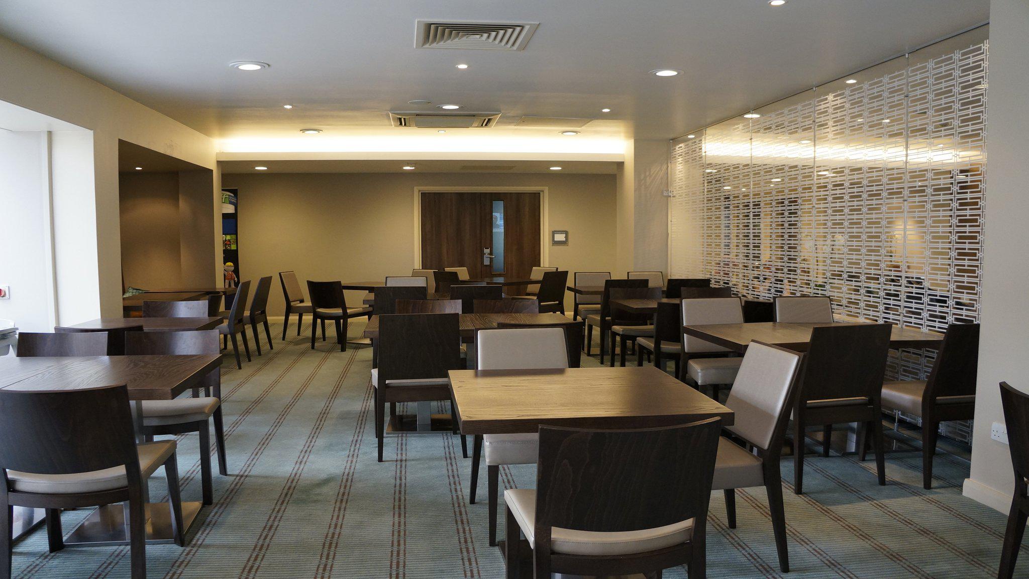 Images Holiday Inn Express London - Earl's Court, an IHG Hotel