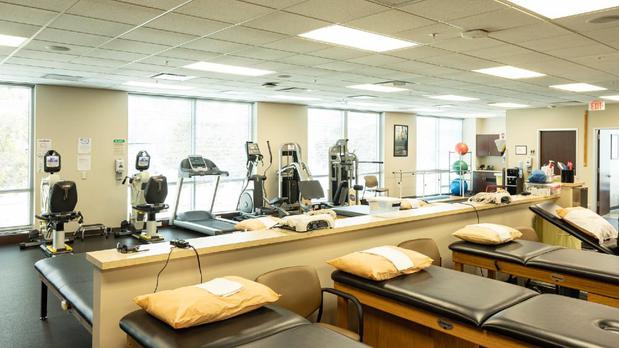 Images Memorial Hermann Sports Medicine & Rehabilitation - South Conroe