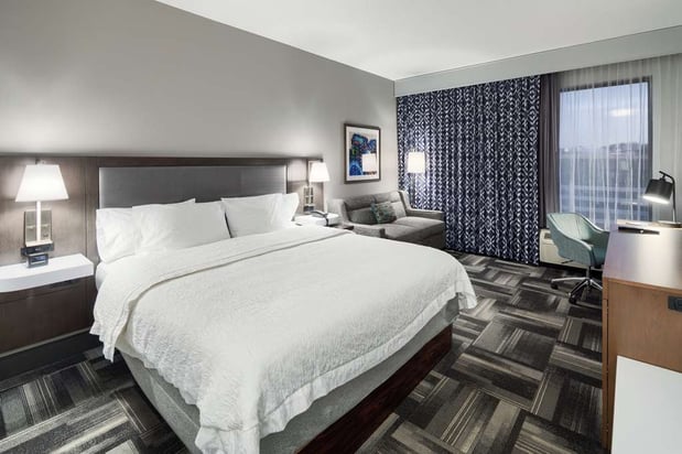 Images Hampton Inn Louisville-Northeast