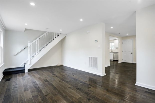 Images Tarek Hassieb, Team Tarek Real Estate Group | Liberty Realty | Hoboken Office