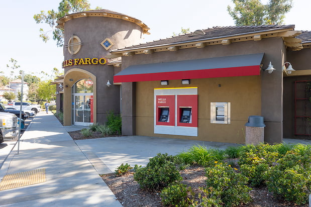 Images Wells Fargo Bank
