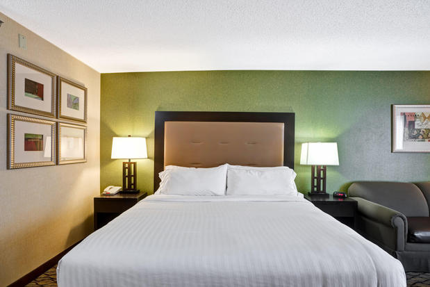 Images Holiday Inn Express & Suites Christiansburg, an IHG Hotel