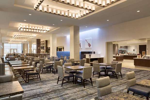 Images Embassy Suites by Hilton Denton Convention Center