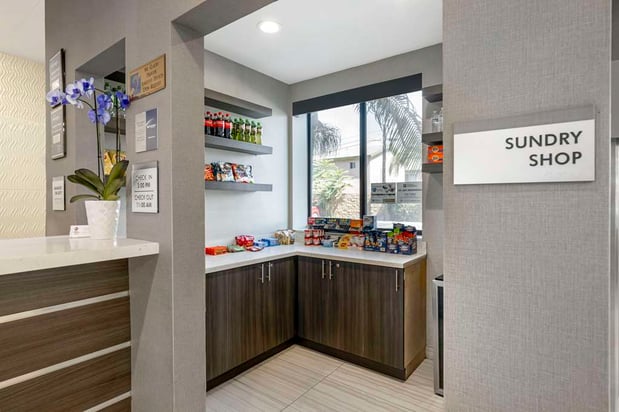 Images Best Western Plus Gardena Inn & Suites