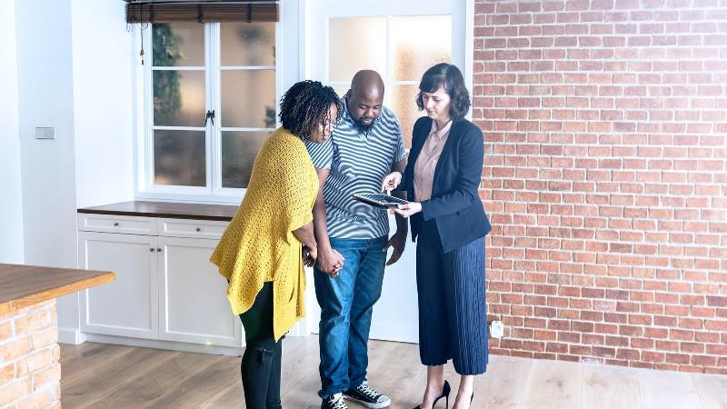 Images Motto Mortgage Destination - DeMario Davis