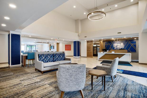 Images Holiday Inn Express & Suites Mobile – I-65 by IHG
