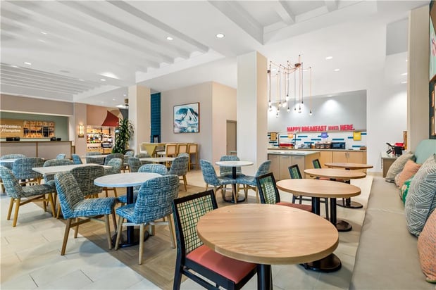 Images Hampton Inn & Suites St. Petersburg/Downtown