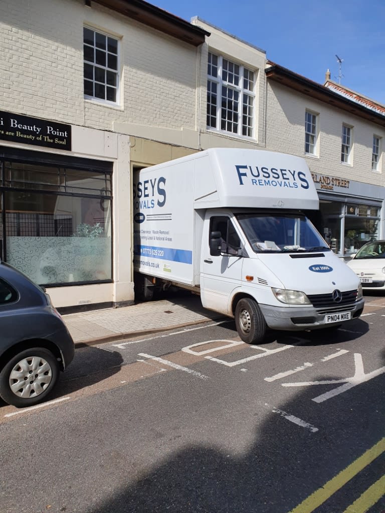Fussey's Removals & House Clearance Services Newmarket 07773 625220