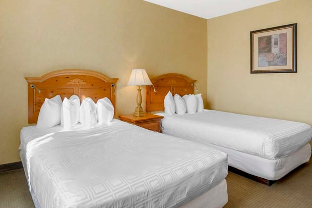 Images Best Western Plus Revere Inn & Suites