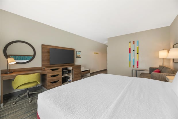 Images Hampton Inn Junction City