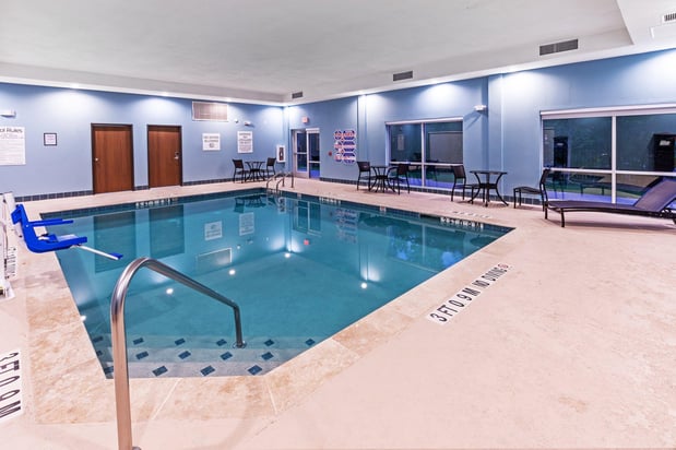 Images Holiday Inn Express & Suites Houston - Downtown North by IHG