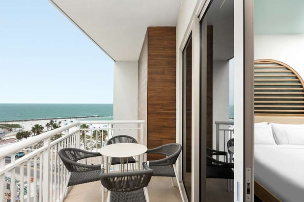 Images The Hiatus Clearwater Beach, Curio Collection by Hilton