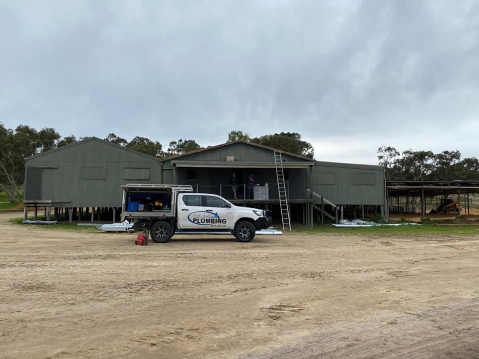 Images CD Jolly Plumbing