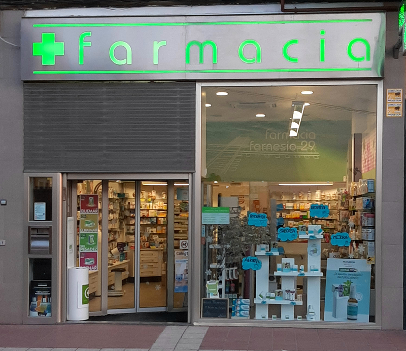 Images Farmacia farnesio 29 (Lda. Basilia Illana Fernández)
