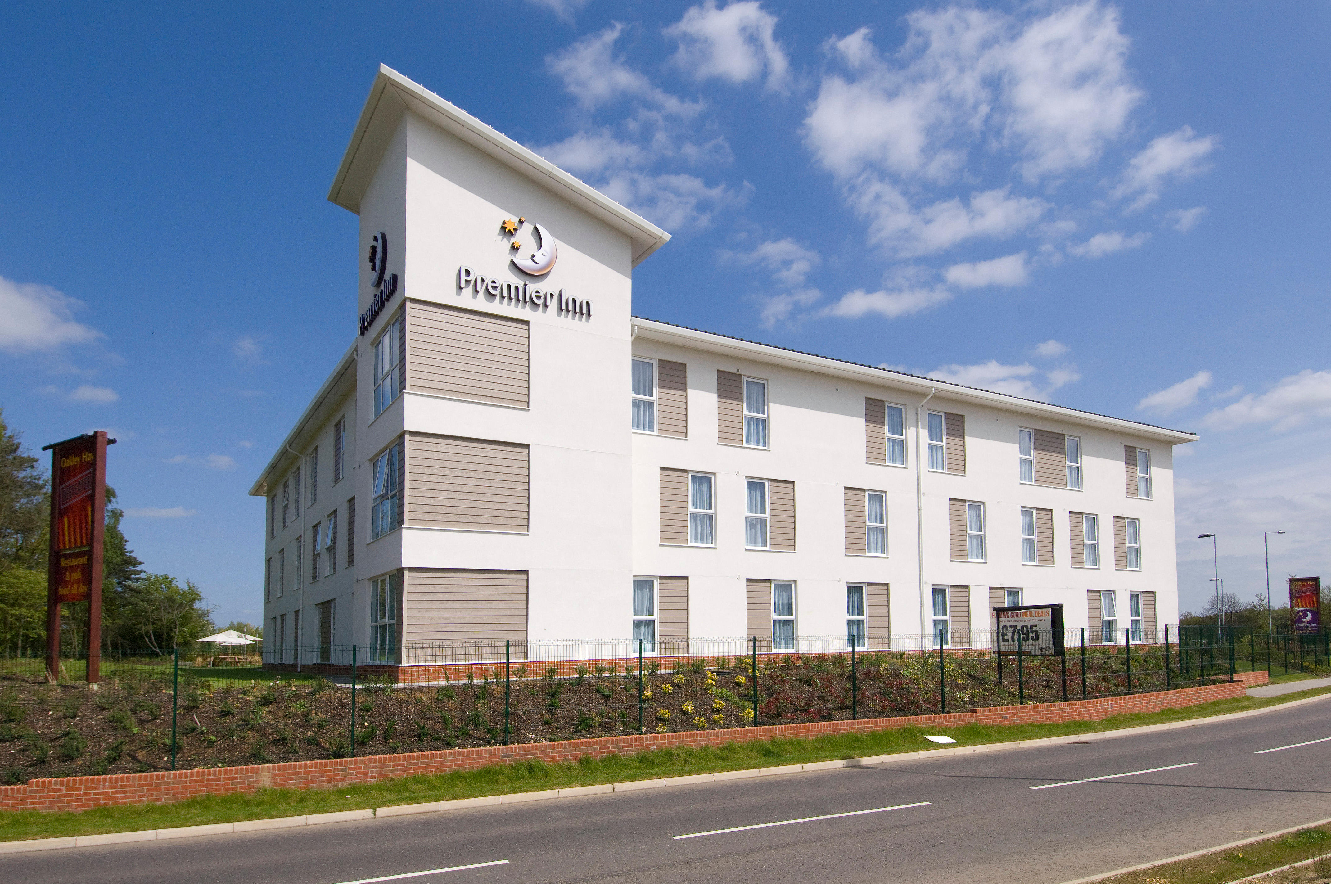 Corby Premier Inn Corby hotel Kettering 03337 774625