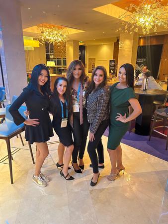 Images Angelica Vasquez - State Farm Insurance Agent