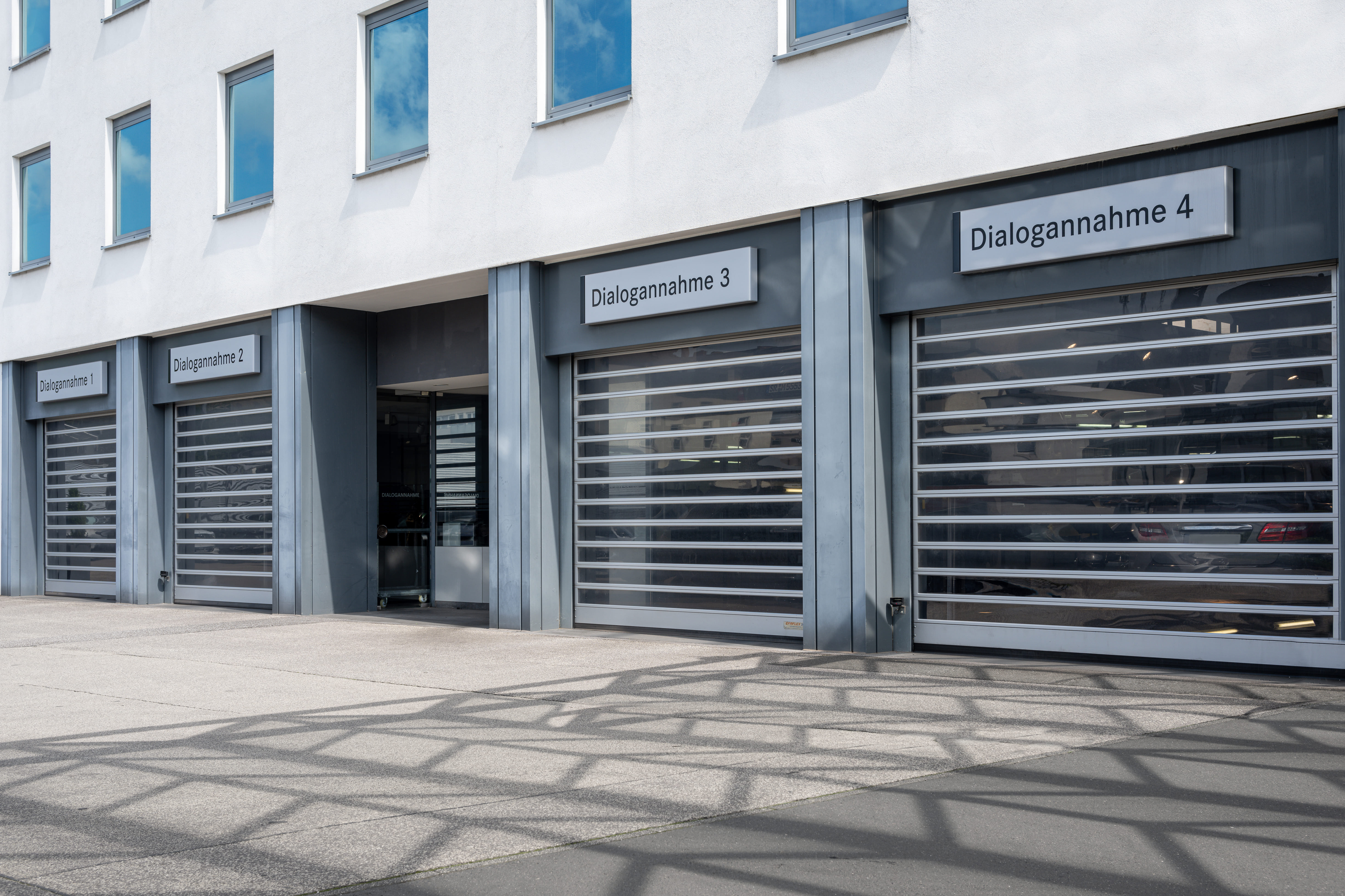 Mercedes-Benz Merbag Trier Service, Karl-Marx-Straße 62 in Trier