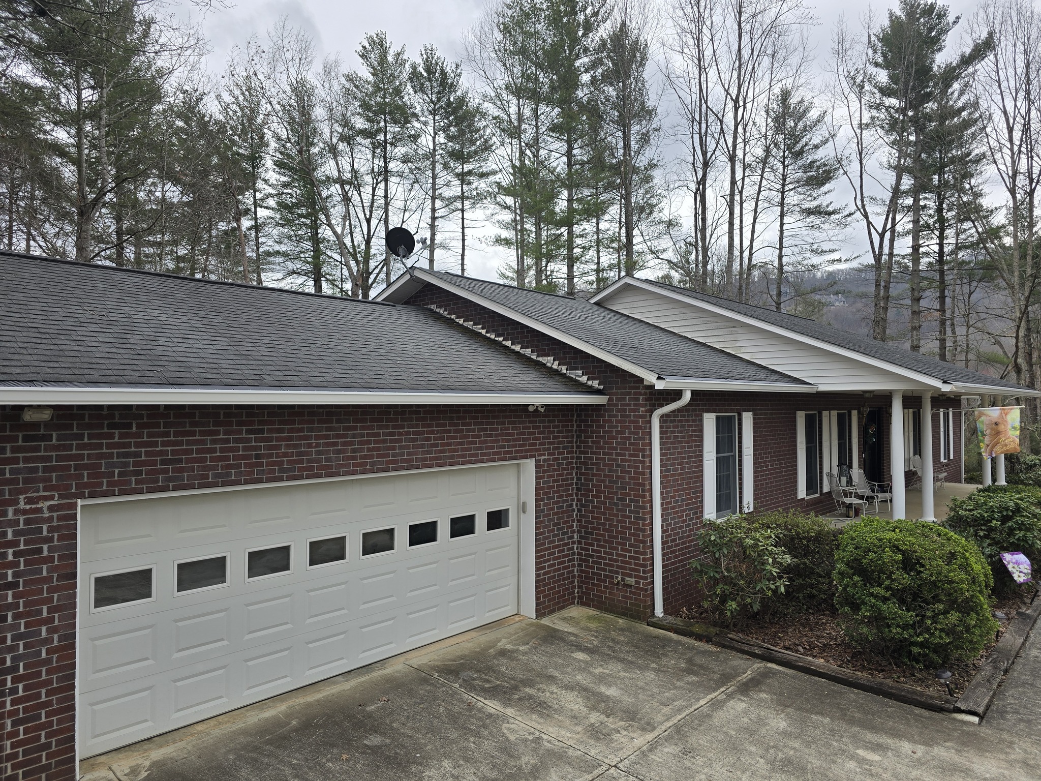 Wilson Seamless Gutters & Roofing Image