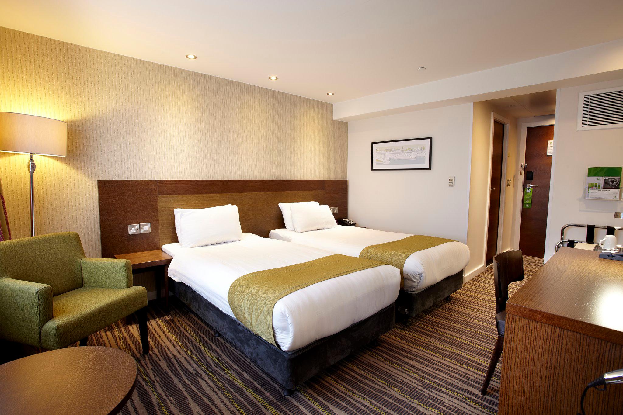 Images Holiday Inn London - Wembley, an IHG Hotel