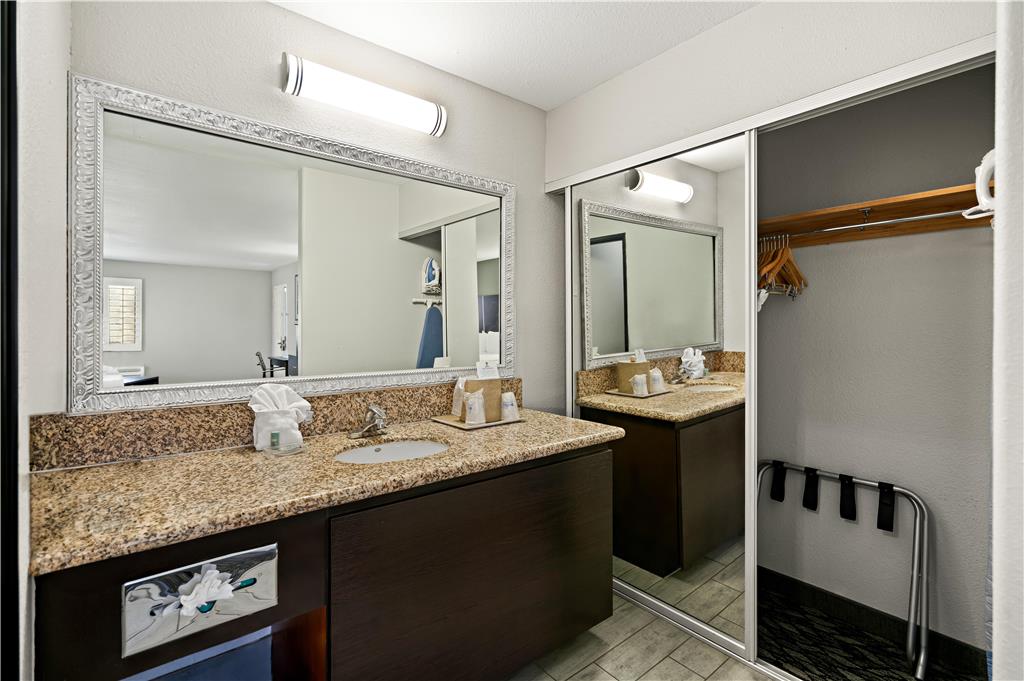 2 Queen Bathroom