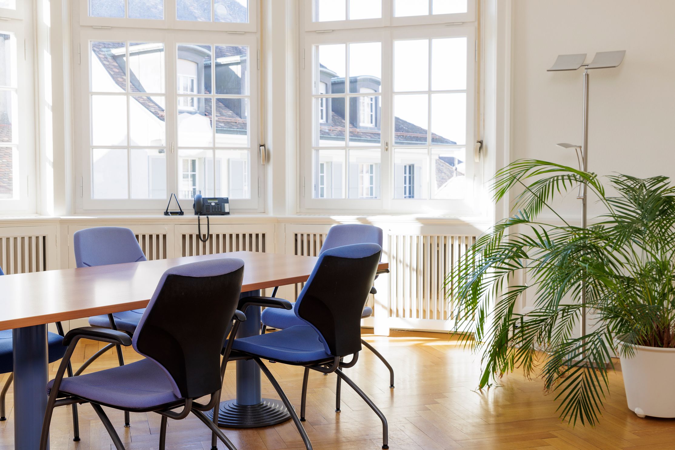 Bilder Etude CHIOCCHETTI & SIEVI : Agent d'Affaires