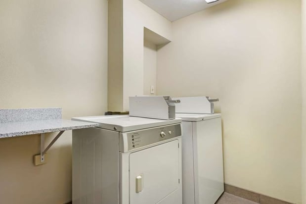 Images Best Western Plus Altoona Inn