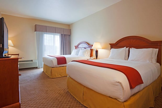 Images Holiday Inn Express & Suites Wausau by IHG