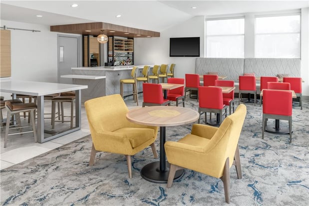 Images Hilton Garden Inn Queens/JFK Airport