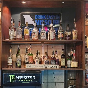 The Looney Bin Bar And Grill Image