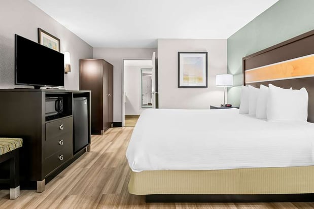 Images Best Western Executive Suites