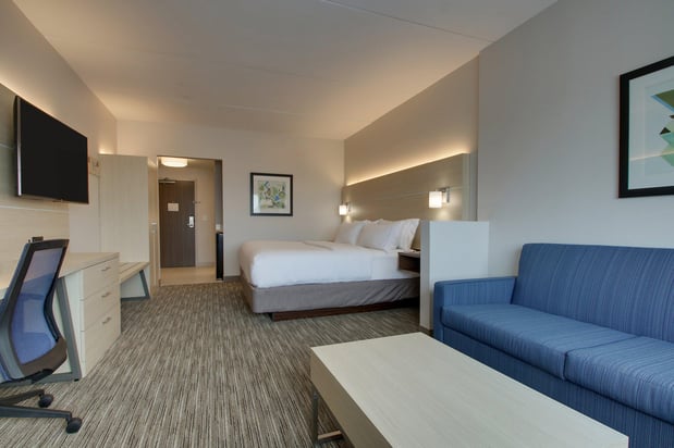 Images Holiday Inn Express & Suites Elizabethtown North by IHG